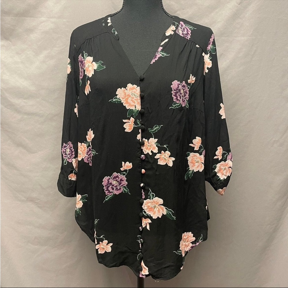 Torrid Floral Top Sz 00